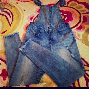 Refuge size 4 distressed overalls!!